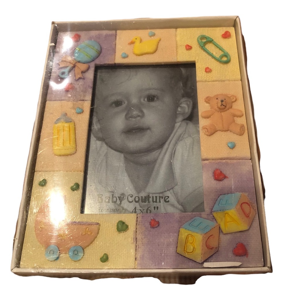 Baby picture frame, 4x6” resin frame